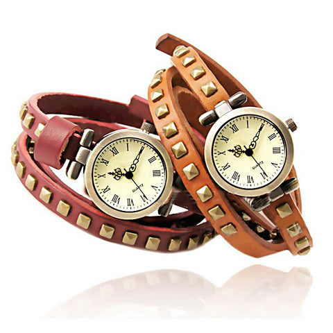 Punk Retro Fashion Bracelet Watch Cowhide Roman Rivet Watch